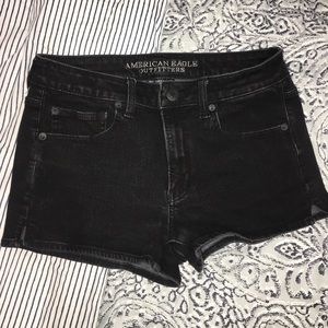 American Eagle Hi-Rise Shortie Size 6